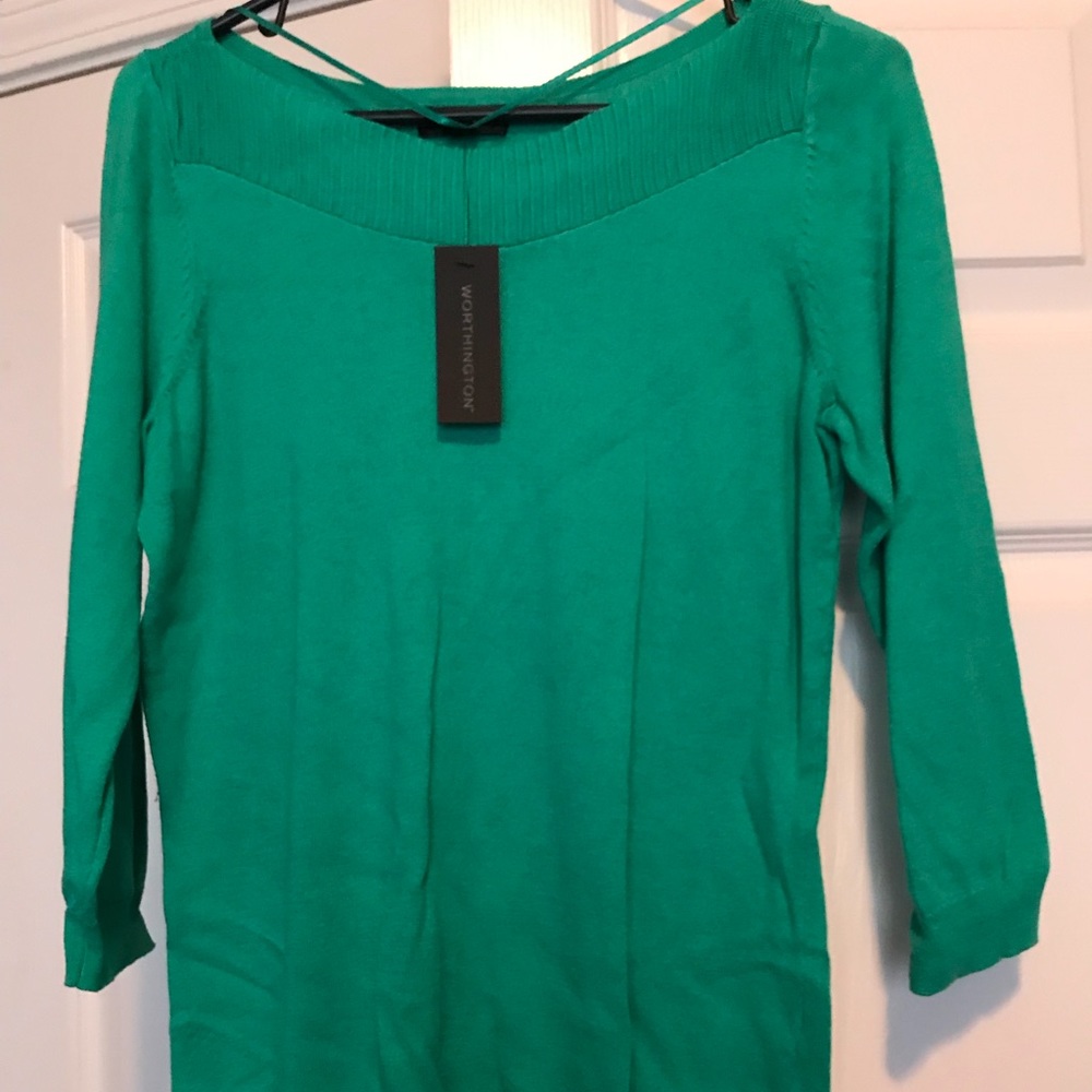NWT green 3/4 length light  sweater